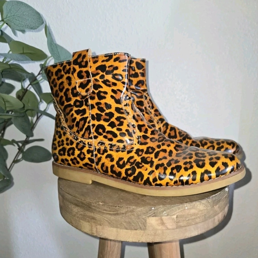 Elephantito Leopard Print Ankle Boots